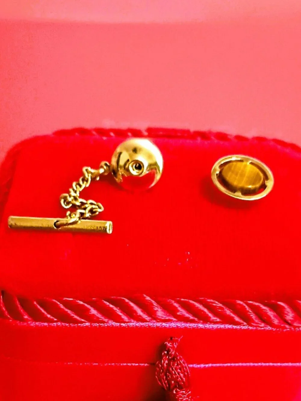 Vintage Tiger Eye Tie Tack Gold Tone Open Work